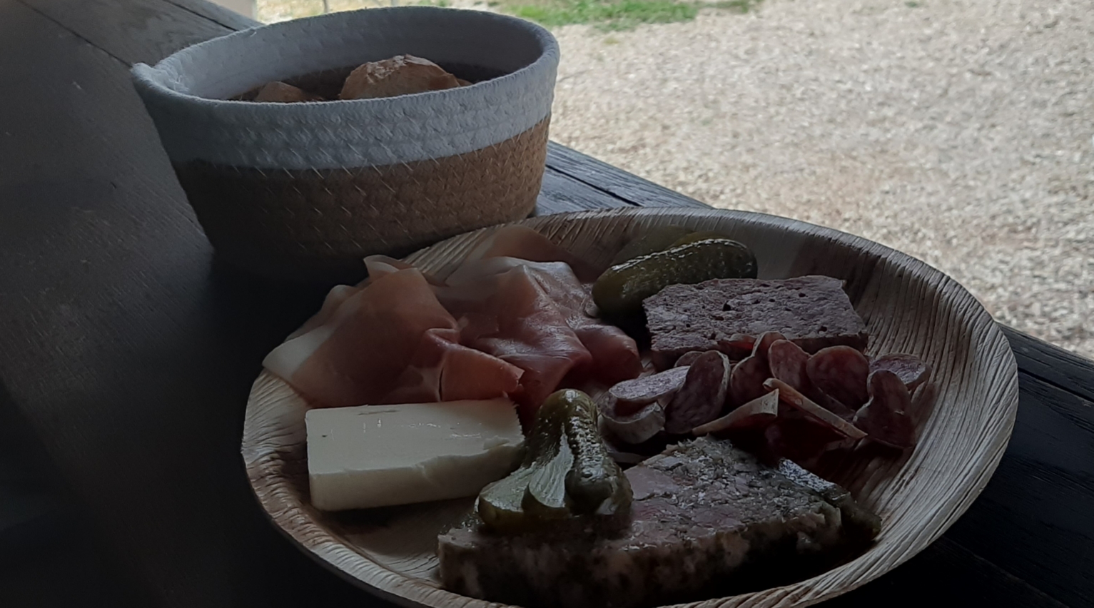 Photo de d'un assortiment de charcuteries